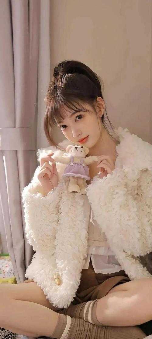 白鼠：偷吃小零食，我能听见美女心声美文欣赏完整版  黄天林笑笑小说无广告