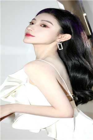 被拉去当替身？我靠绝世名曲转正了完整版最新小说大结局  苏明黎若最新章节