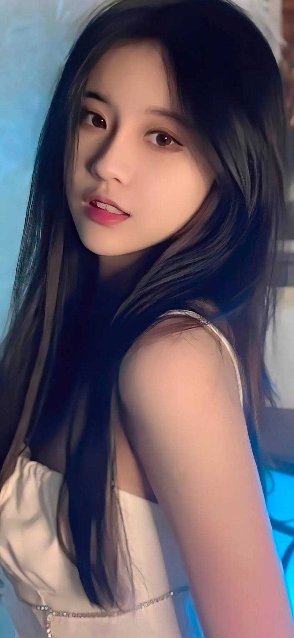  厉桐静厉玥玉无广告小说 小丧尸囤了一屋子物资后，被大佬偷家了全文在线阅读