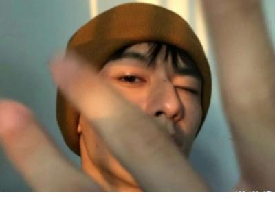 爱情说说伤感 为什么爱情让人心碎