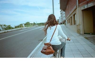 早安正能量语录_女人不结婚不是男人的错
