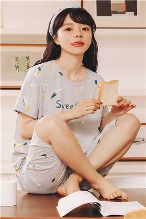 《央央何忧》完整版小说_(严修柳央央)最新章节列表免费阅读